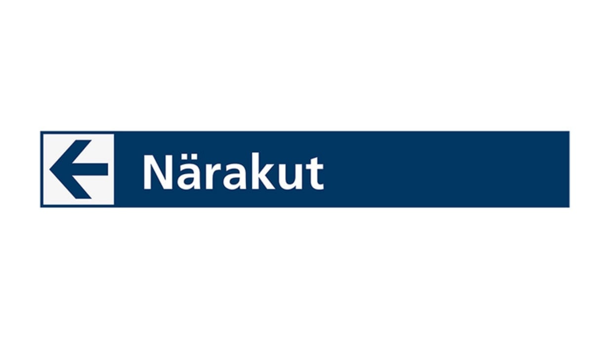 En skylt för åt vilket håll närakuten ligger.